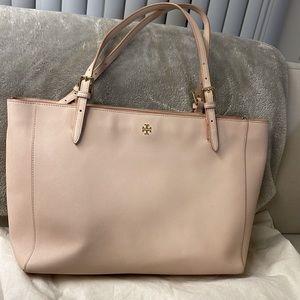 Tory Burch pink tote bag and white wallet